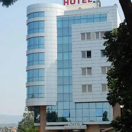 Niski Cvet Hotel 4*